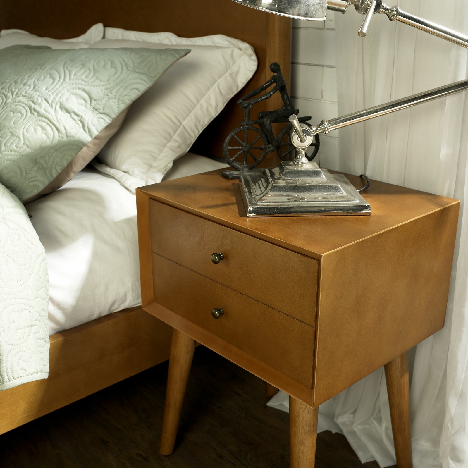 end table with lamp and drawer