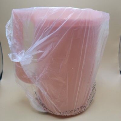 Pitcher Tupperware 2-Quart Classic Push Button