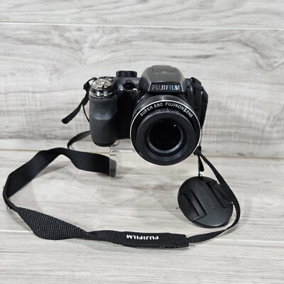 Fujifilm FinePix S4300 14.0MP Digital Bridge Camera Black Tested With 4 GB SD