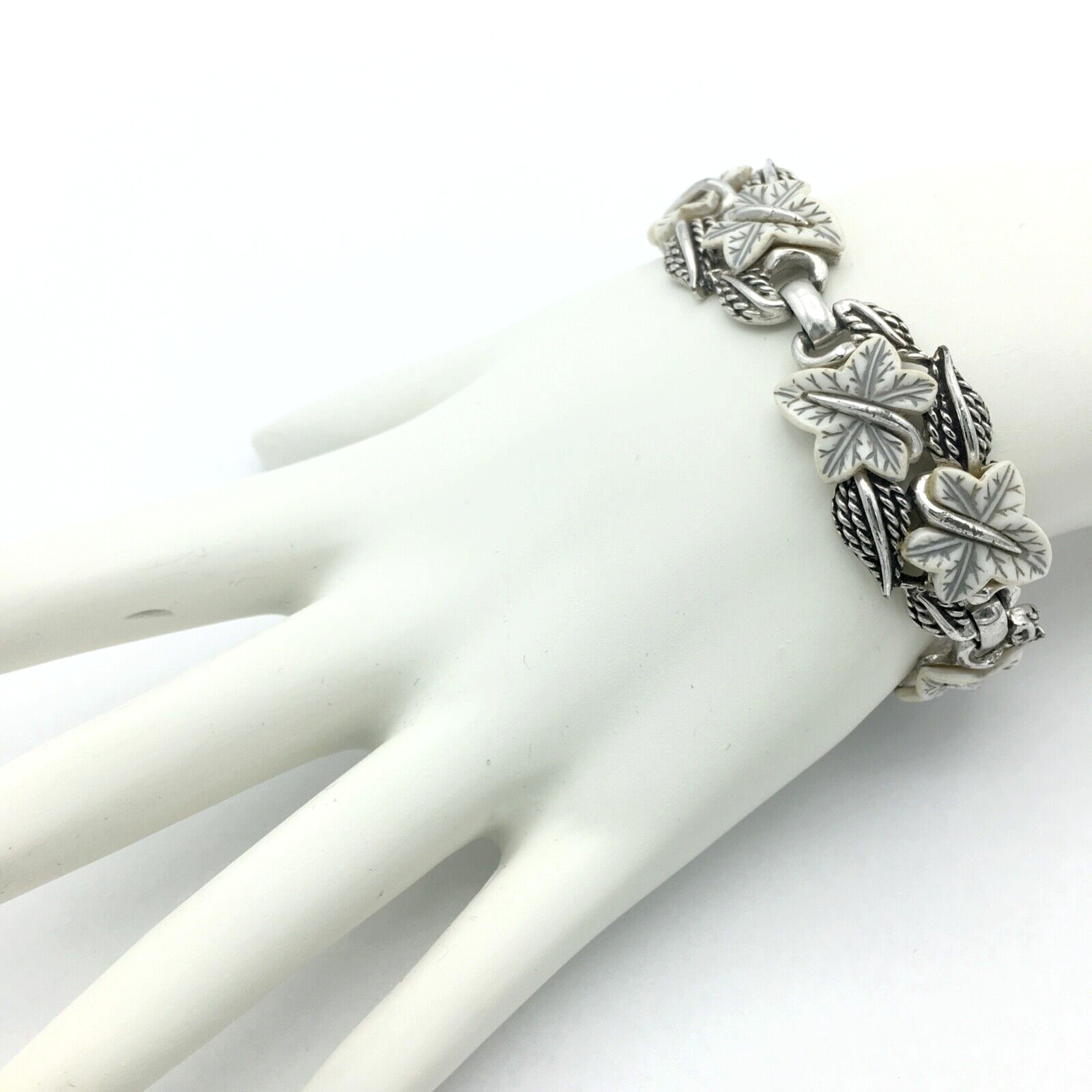 Ivy leaf bracelet sale