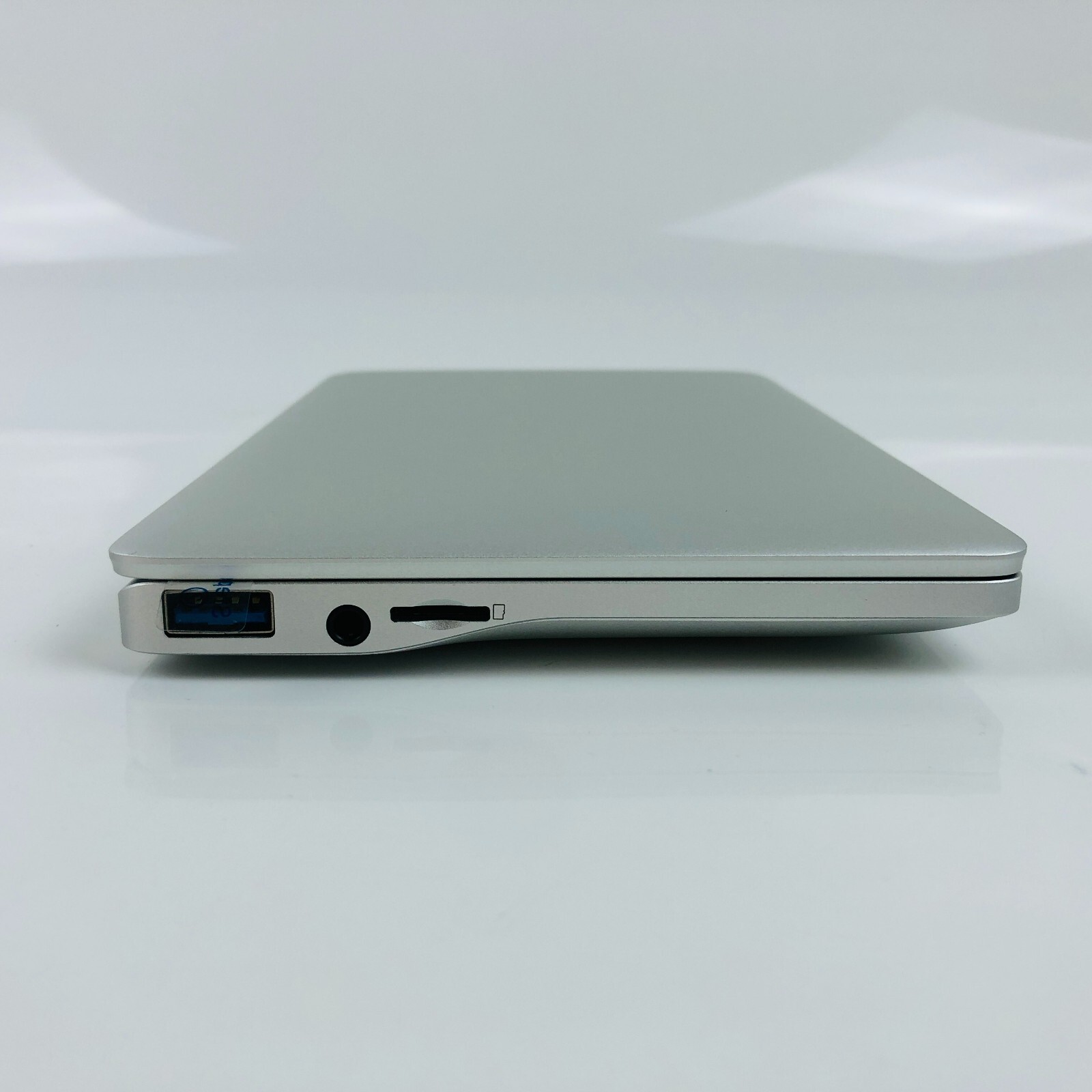 GPD Pocket 2 Intel Core m3-7Y30 Touch Screen 8GB RAM/128GB
