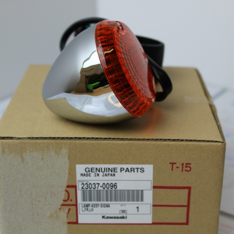 OEM KAWASAKI VN900 CUSTOM LEFT FRONT TURN SIGNAL LIGHT