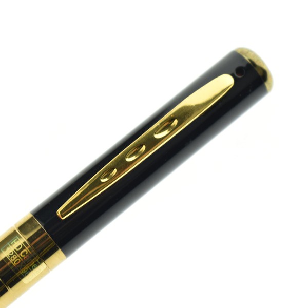 Black and gold luxury fountain pen.