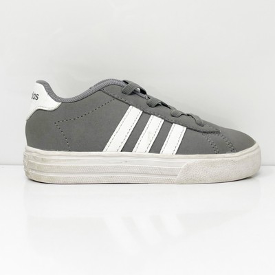

Adidas Boys Daily 2.0 DB0662 Серые повседневные кроссовки, размер 9K, Серый, Daily 2.0