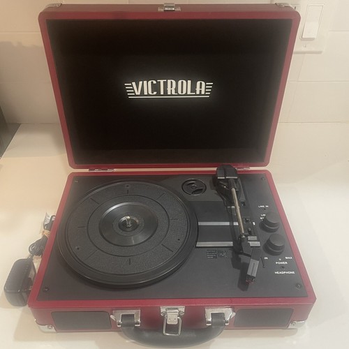 Victrola Journey Bluetooth Suitcase Record Player 3-Speed VSC-550BT Marsala Red