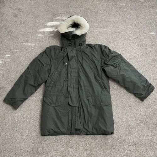 Made in USA Military Extreme Cold Weather N-3B Snorkel Parka Army Jacket GI Med. Made in USA Military Extreme Cold Weather N-3B Snorkel Parka Army Jacket GI Med.