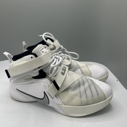 Nike Lebron Soldier 9 IX Youth Size 7 Black White 776471-100