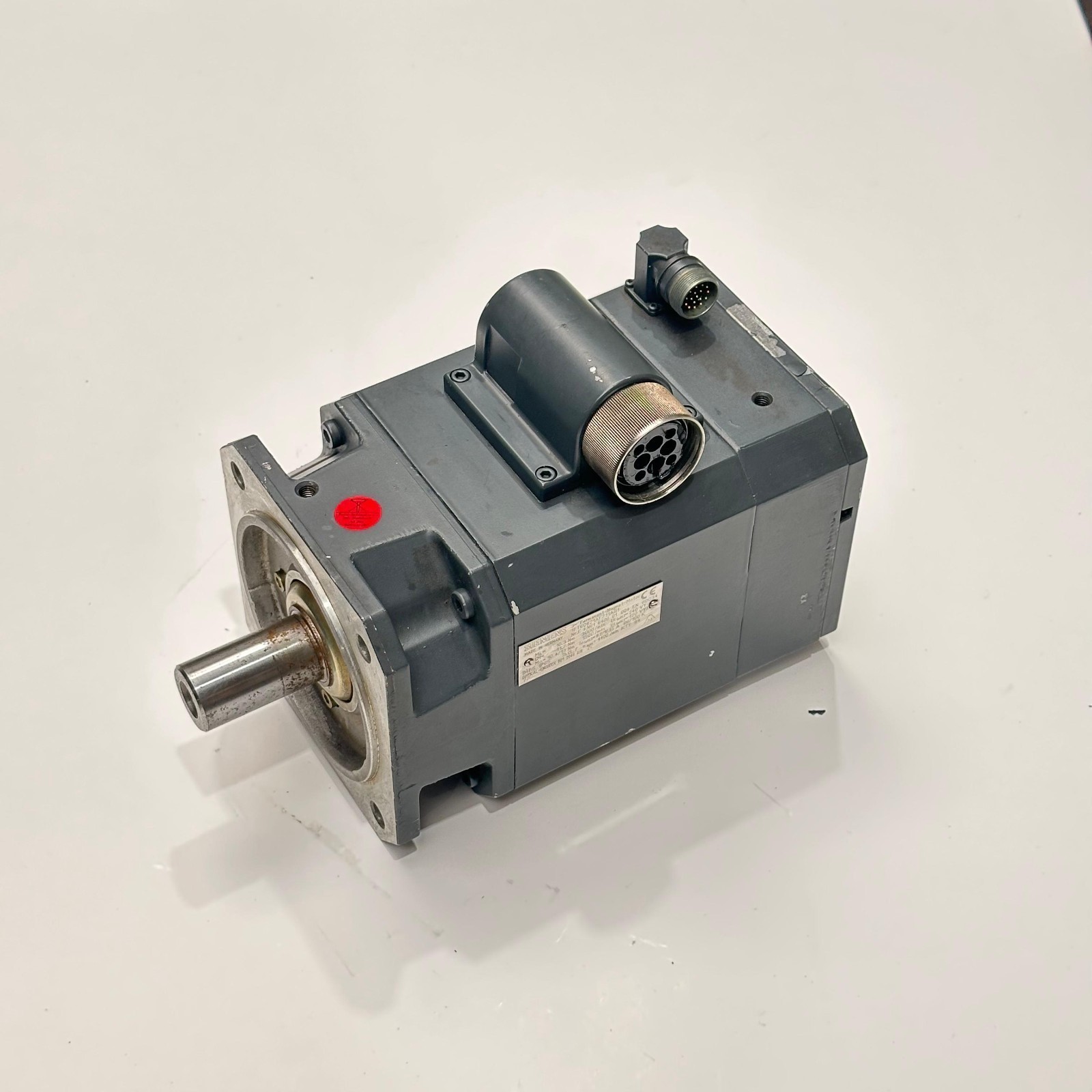 Siemens 1FT6082-1AF71-1AG1 Simotics Servo Motor