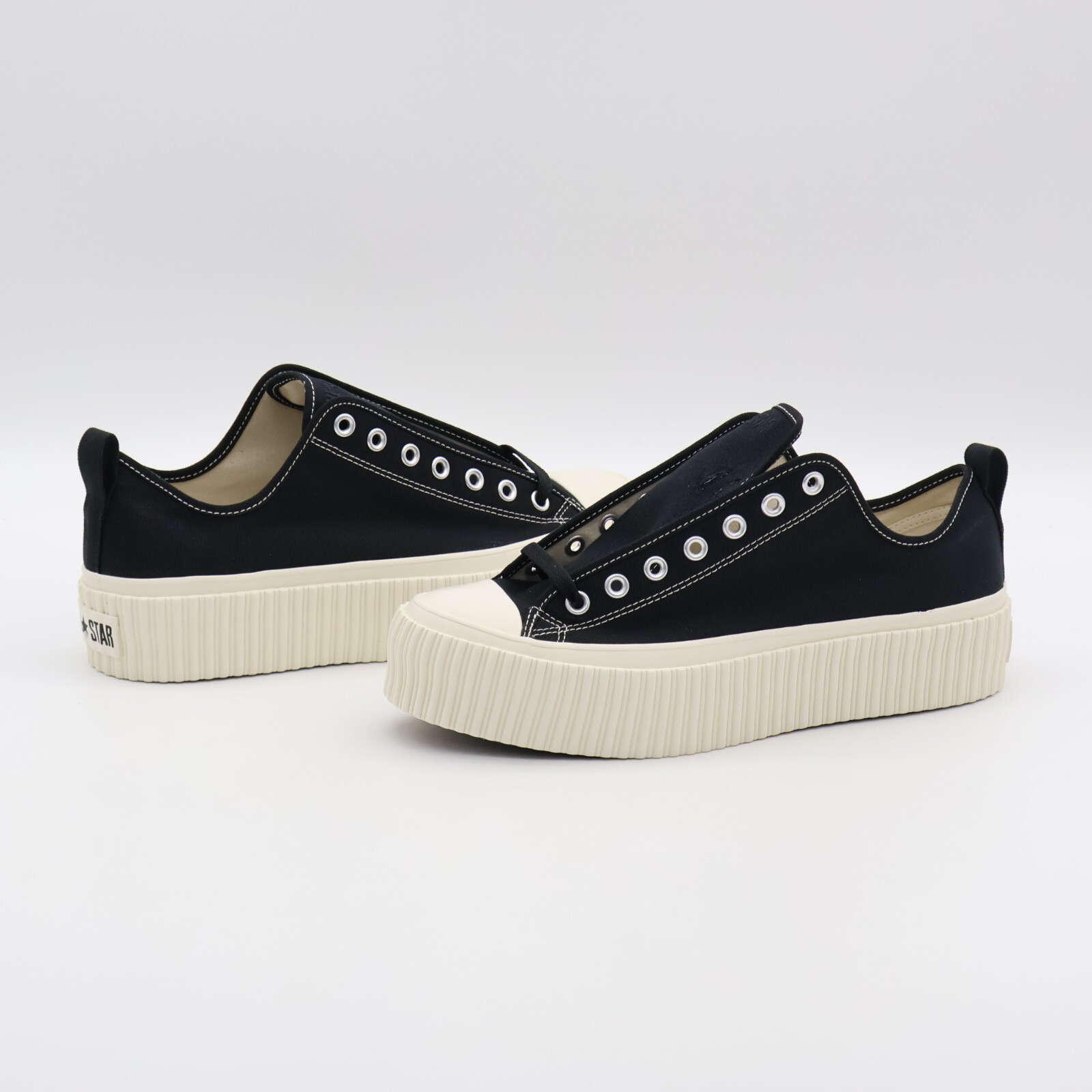 Pre-owned Converse 31310801  All Star R Lifted Ribtape Ox Black (men's)