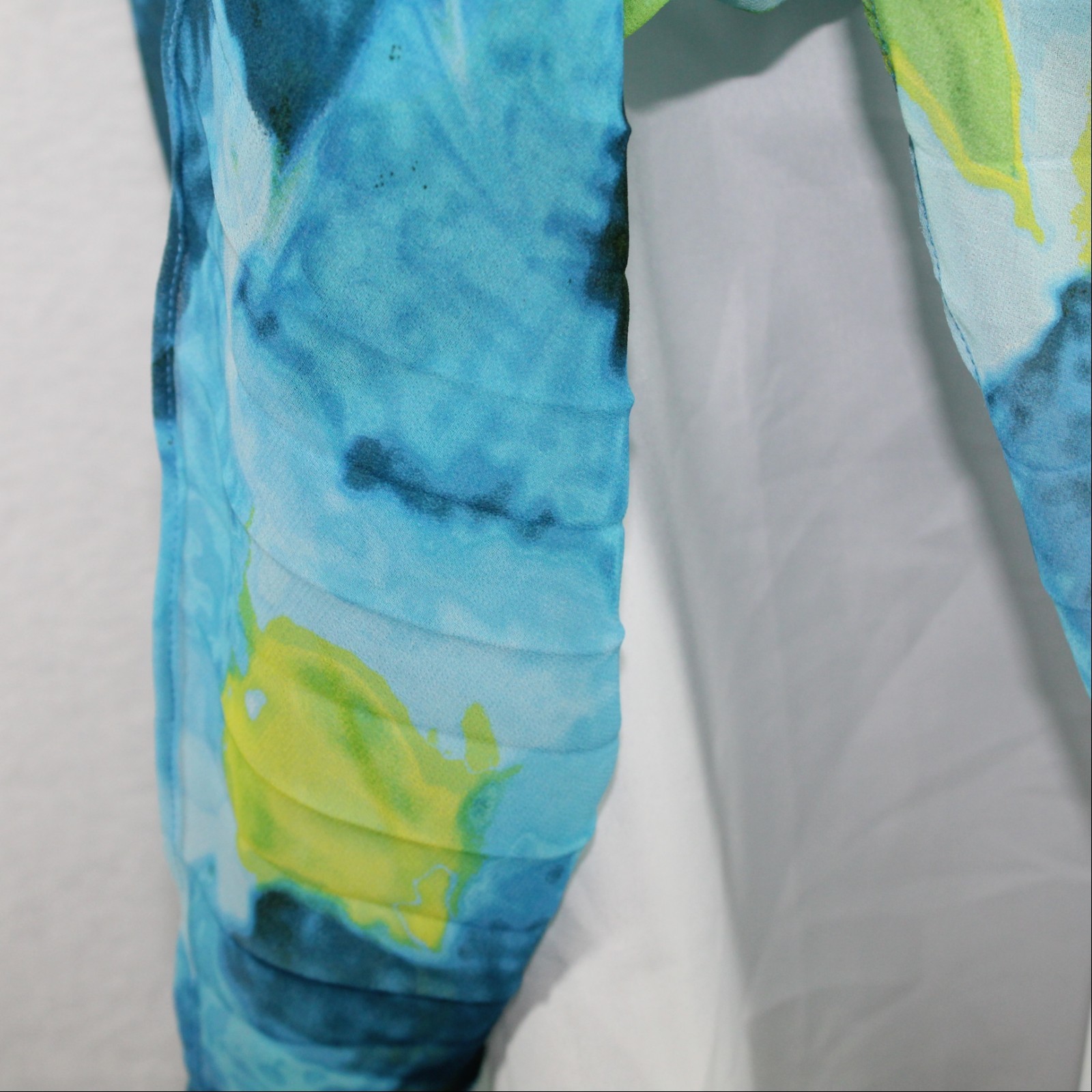 BB Dakota womens dress size XS accordion pleated watercolor crew neck swing