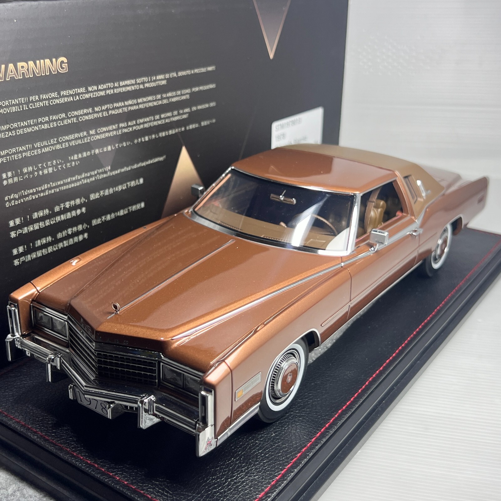 ミニカー Stamp 1/18 1978 Cadillac Eldorado Stamp 1978 CADILLAC ELDORADO BIARRITZ BEIGE / BROWN 1:18*New