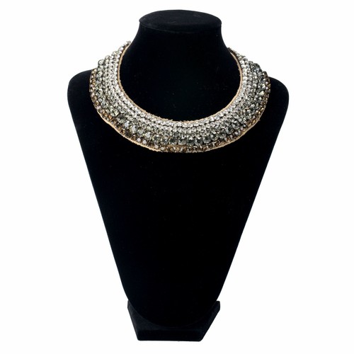 VALENTINO GARAVANI VALENTINO GARAVANI WOMEN'S CRYSTAL COLLAR STATEMENT NECKLACE