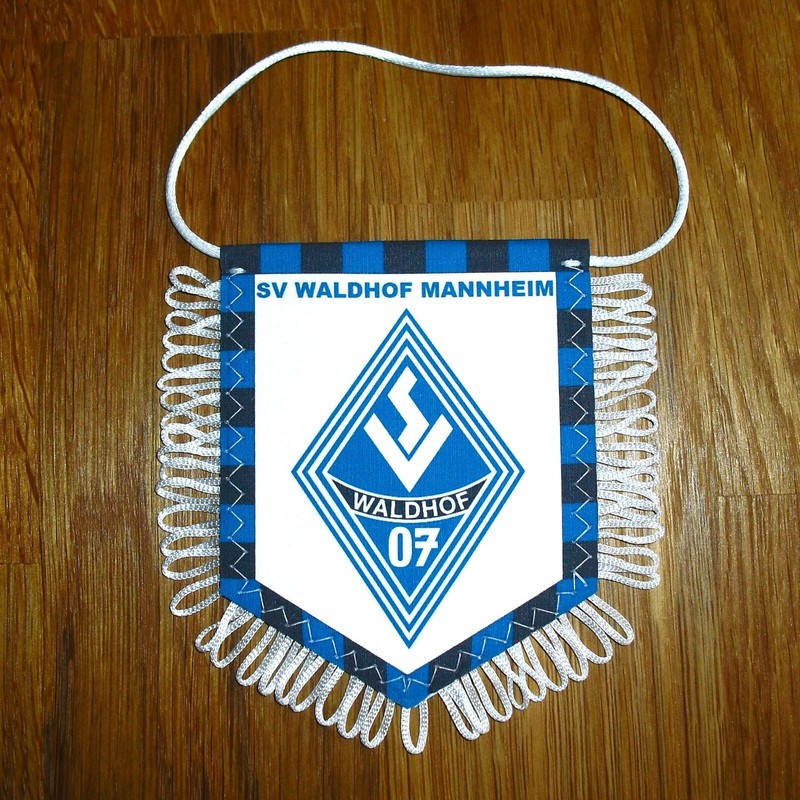 Waldhof  Mannheim (Allemagne) - Fanion En Tissu, NeufÂ 
