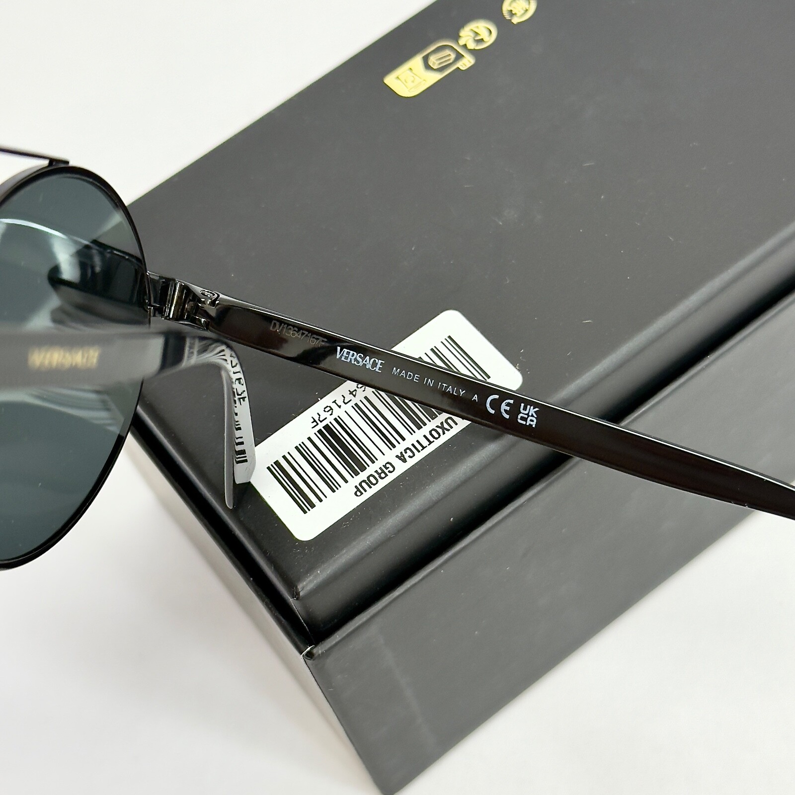 Pre-owned Versace Ribbon Medusa 2210 Black Ve2210 Round Unisex Logo Sunglasses Authentic In Gray