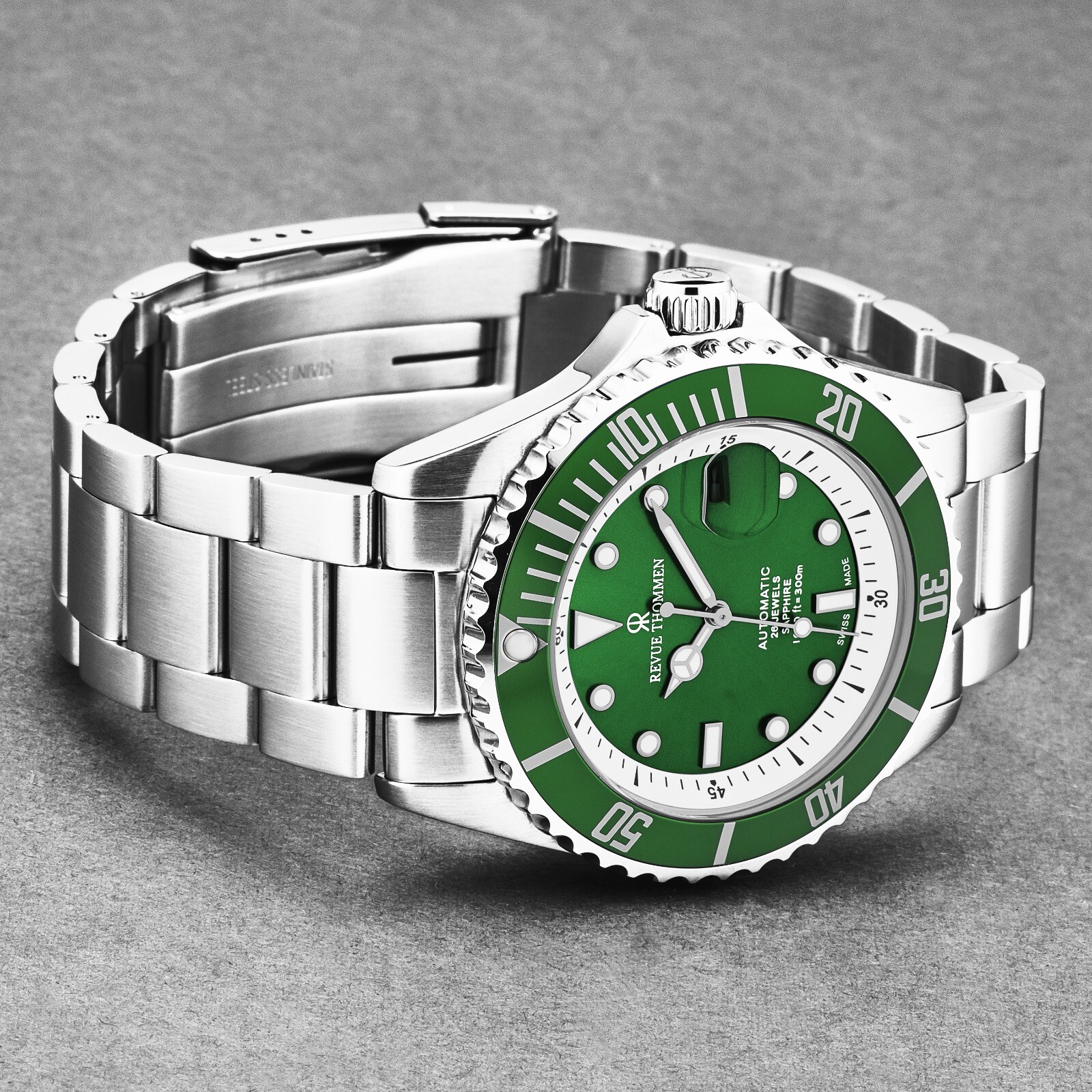 Pre-owned Revue Thommen Men's Diver Greendial Stainless Steel Automatic Watch 17571.2429