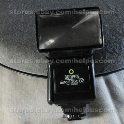 Flash Sunpak Auto 2000DZ Bounce, Tilt, Pivot Flash Electronic Unit