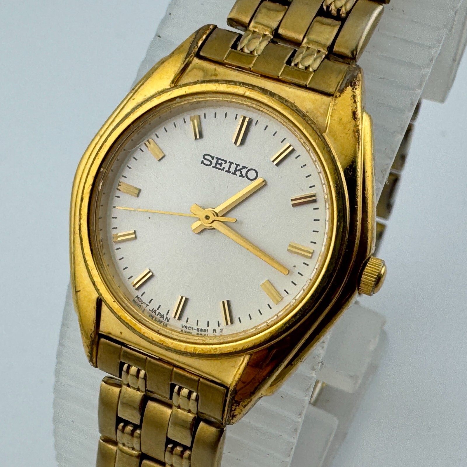 レア SEIKO セイコー デザイナー ゴールド QUARTZ 正確稼働 レトロ 1990 Seiko Quartz Gold Plated Silver Dial Men's Watch 1990's