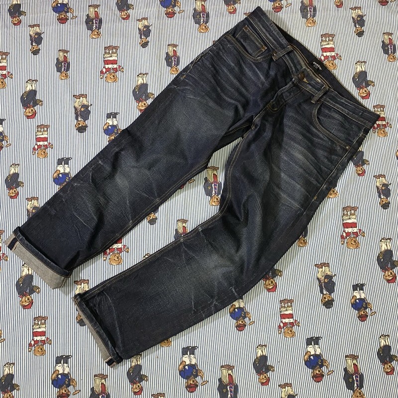 Denim Size 32 (actual 32x28) Button