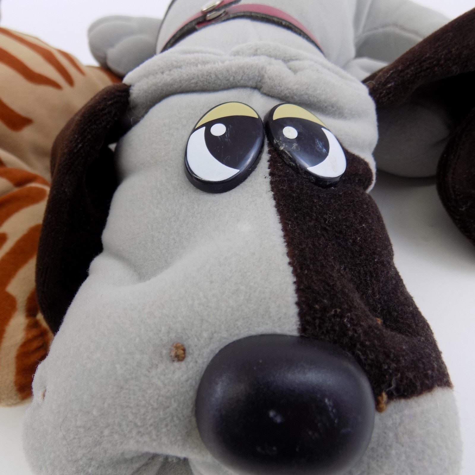 Lot of 2 Vintage Original 18” Pound Puppies Dog / Pound Pur-r-ries Cat 80s Plush