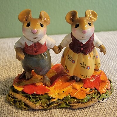 Wee Forest Folk Fall/Autumn Leaf Lovers M-701 (Retired)