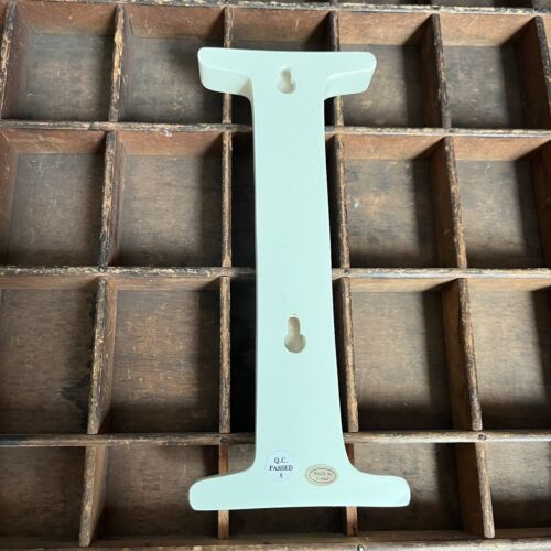 Pottery Barn Kids Wall Hanging Letter I 8 Inch Off White Distressed Standing