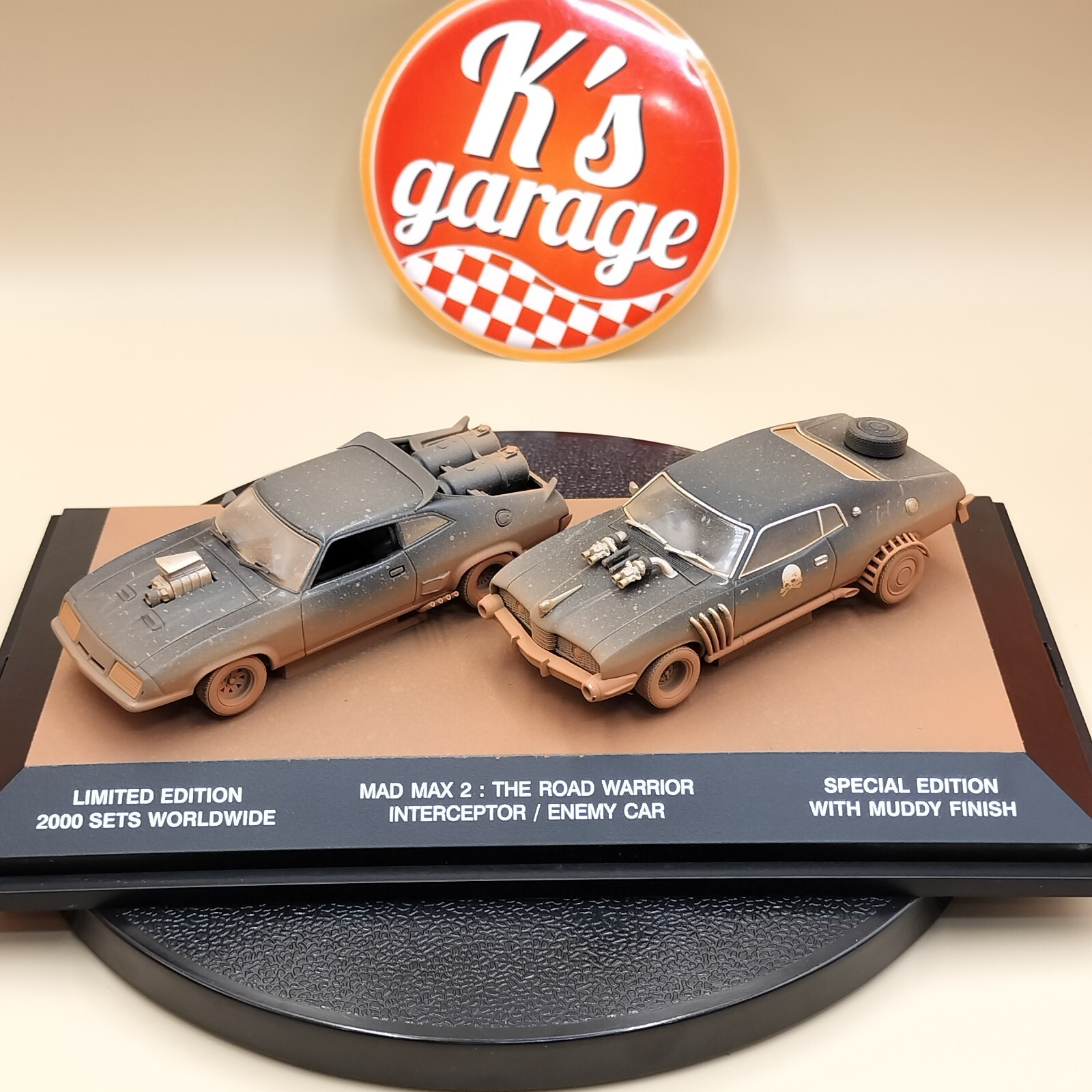オートアート マッドマックス2 1/43 インターセプター　エネミーカー AUTOart 1/43 MAD MAX 2 The Road Warrior INTERCEPTOR Enemy