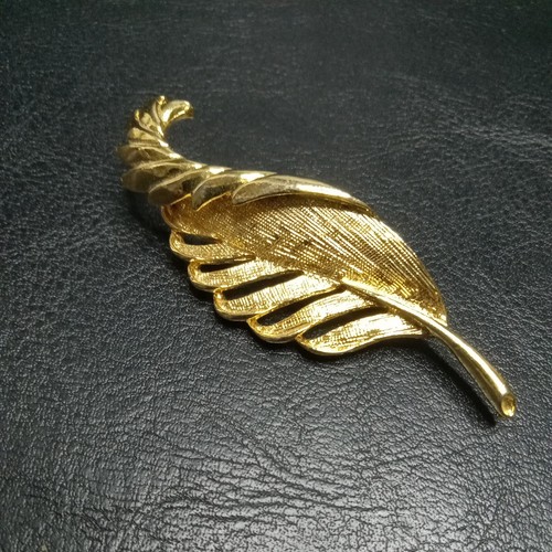 Vintage Jewelry Signed GERRI'S Leaf Pin Brooch. 1451 | eBay