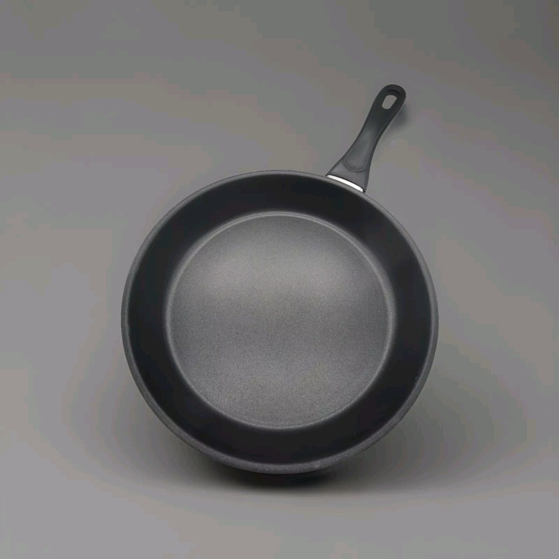 Crofton Bratpfanne Edelstahl 28 Cm Alle Herdarten Geeignet Antihaft