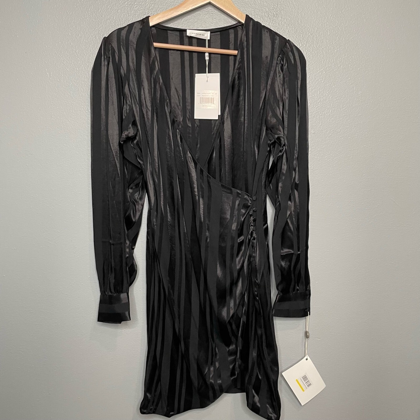 ワンピース ANINE BING Woman Dress Black A0210321 BLK26 Anine Bing Addison Dress Black Long Sleeve V Neck Poplin