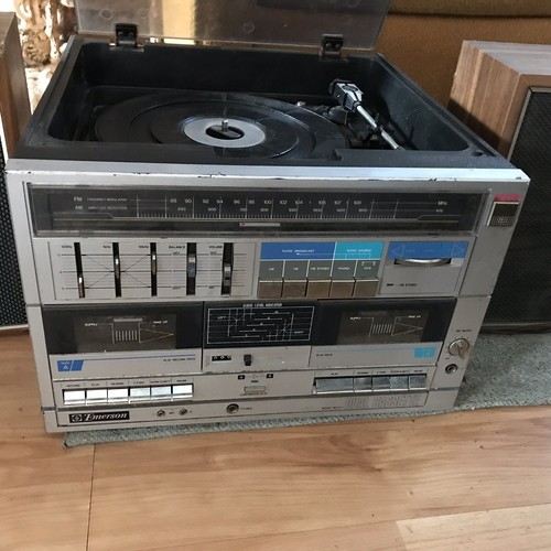 Vtg Emerson MC1433 Record Turntable AM/FM Dual Cassettee Stereo System w Speaker