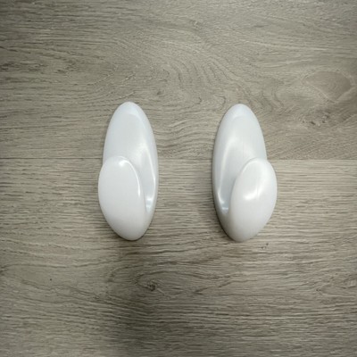 Command 2 Hooks 2 Strips Medium Sized Bath Hooks Frosted