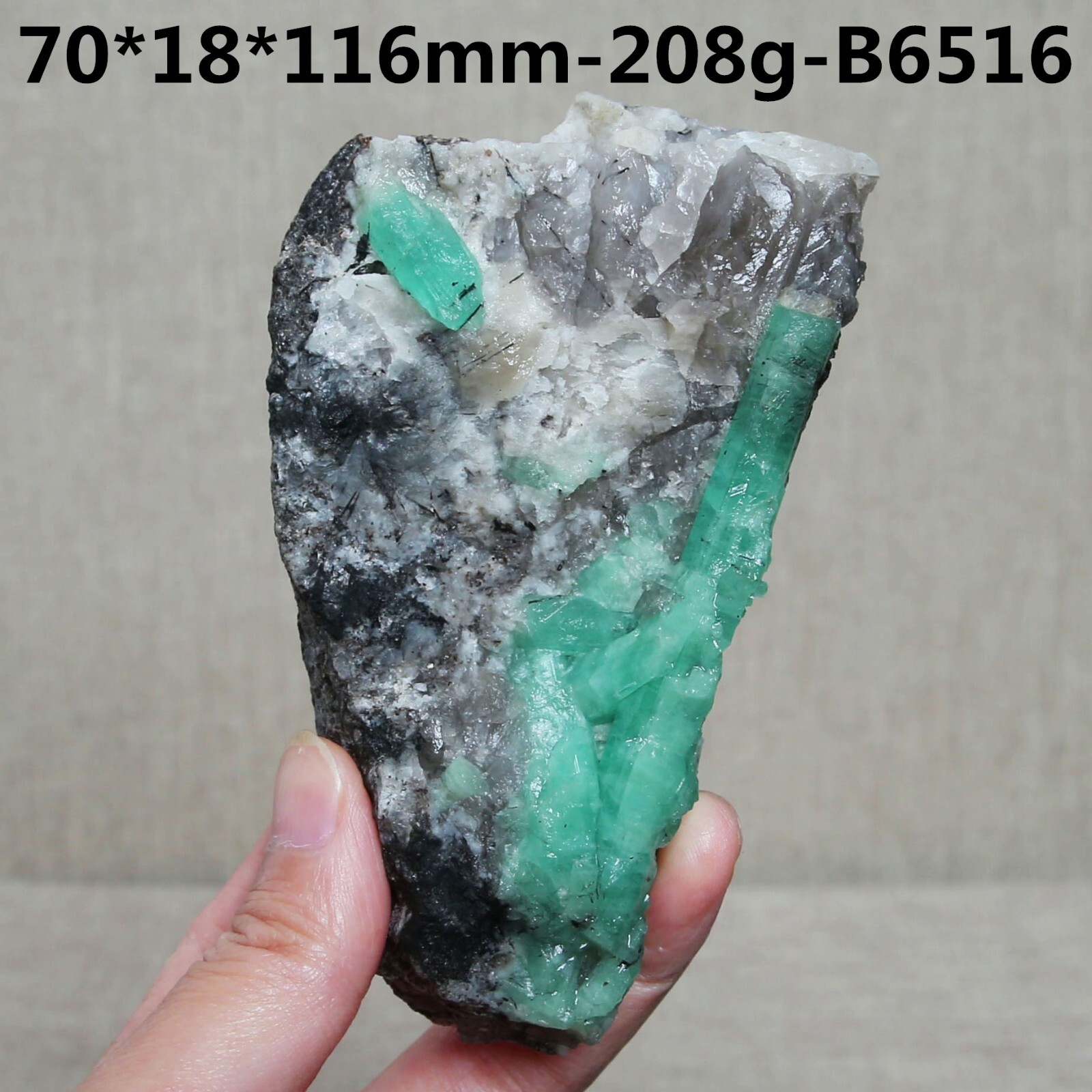 B6516-208g Amazing Shape Natural Emerald Crystals Specimen