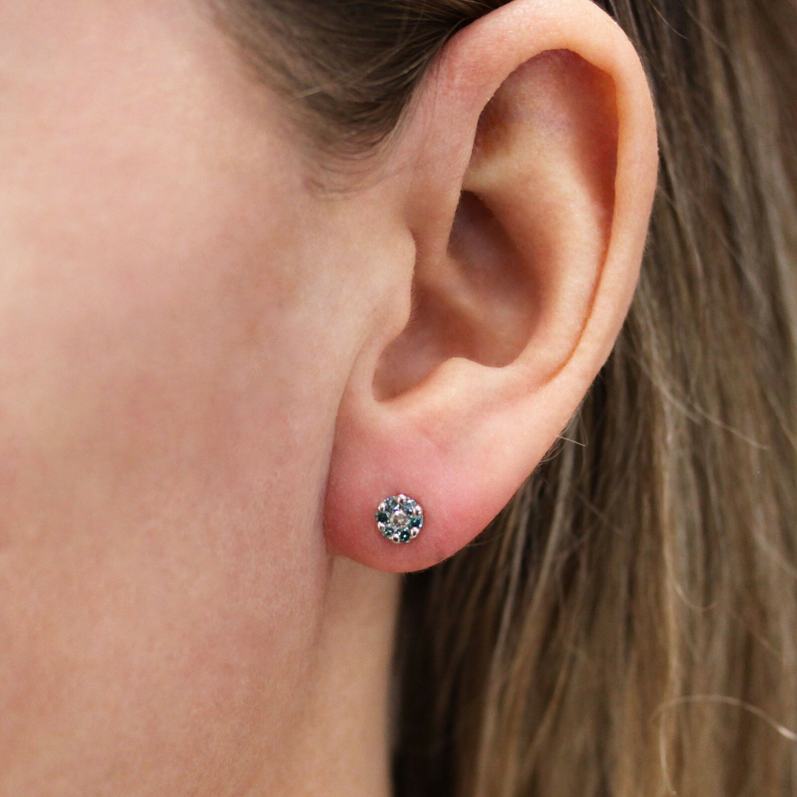 Pre-owned Jewelry By Arsa 0.3 Ctw Natural Blue Diamond Solid 14k Gold Flower Cluster Stud Earrings 5 Mm In Fancy Color
