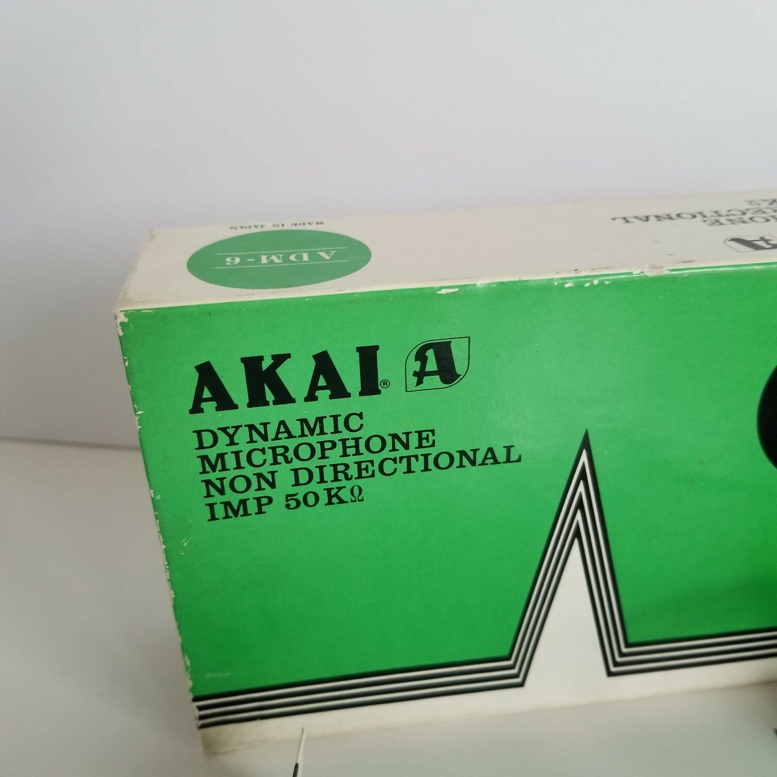 Akai Dynamic ADM-6 Microphone Non Directional IMP 50 K Ohms New in Box