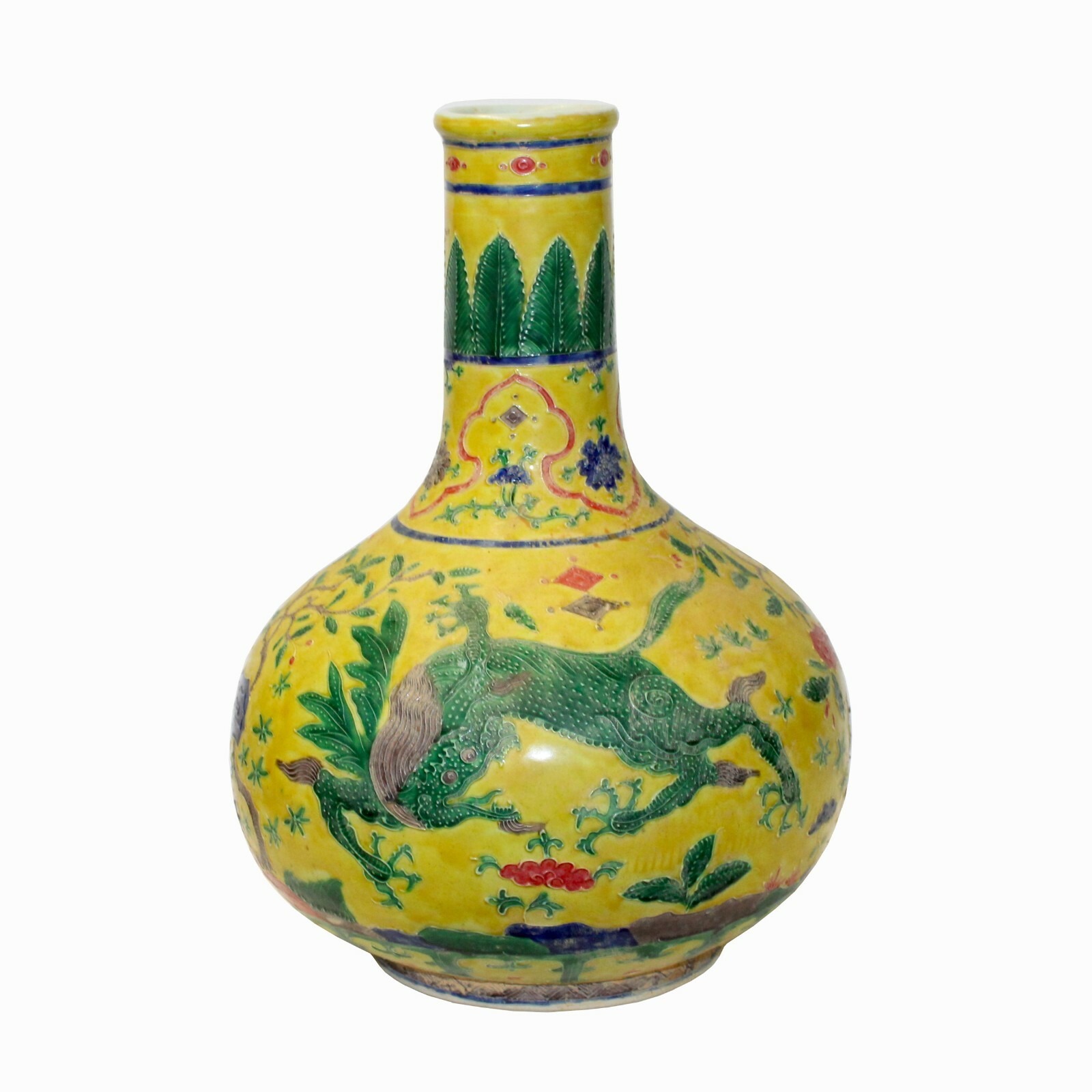 Handmade Ceramic Yellow Dimensional Flower Foo Dogs Motif Vase ws1066S Handmade Ceramic Yellow Dimensional Flower Foo Dogs Motif Vase ws1066S