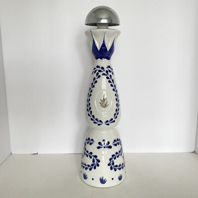 Clase Azul Reposado Empty Tequila Bottle 750ml Hand Painted Decanter Top Rings