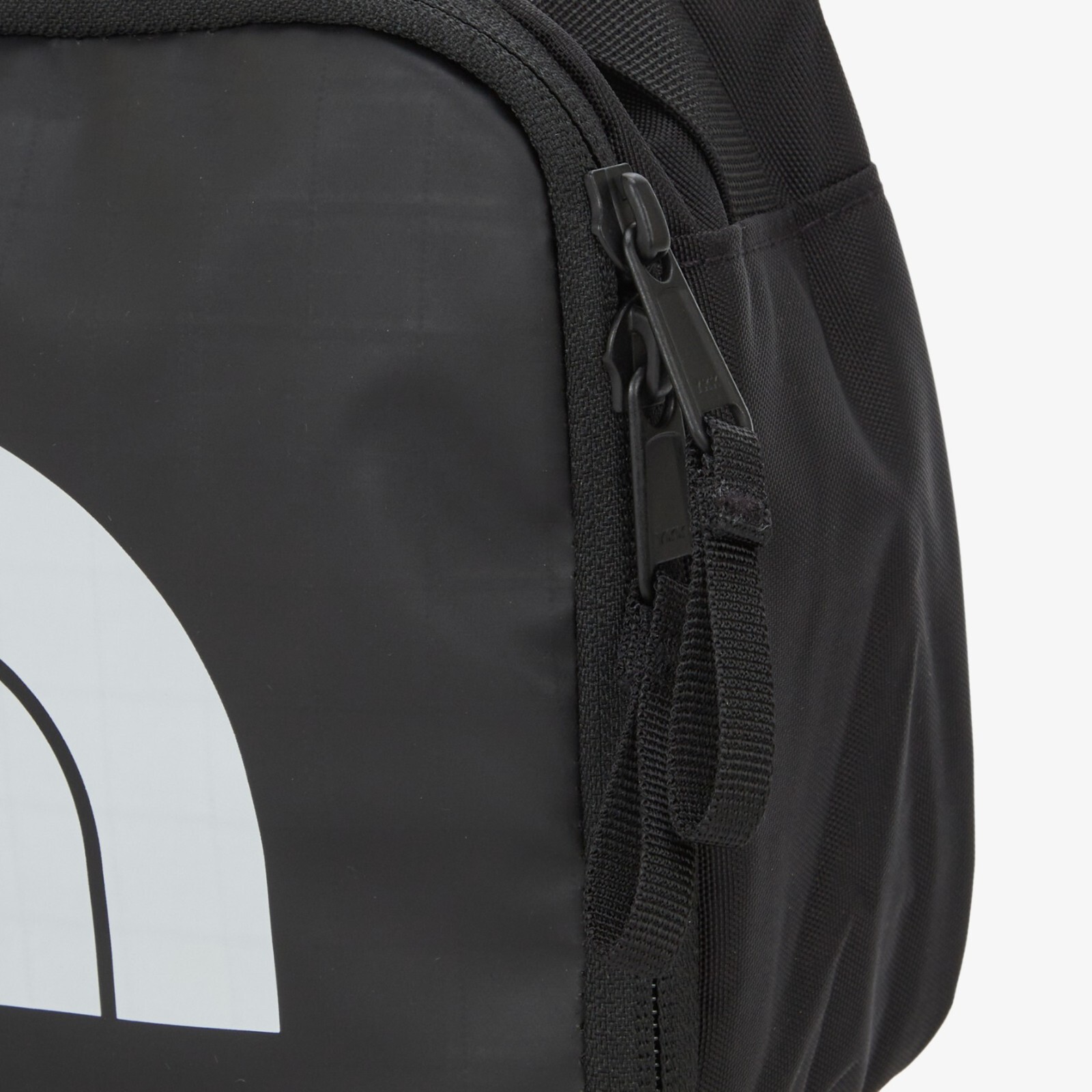 THE NORTH FACE★BASE CAMP VOYAGER DOPP KIT - NN2PP78A New THE NORTH FACE BASE CAMP VOYAGER DOPP KIT BLACK NN2PP78A