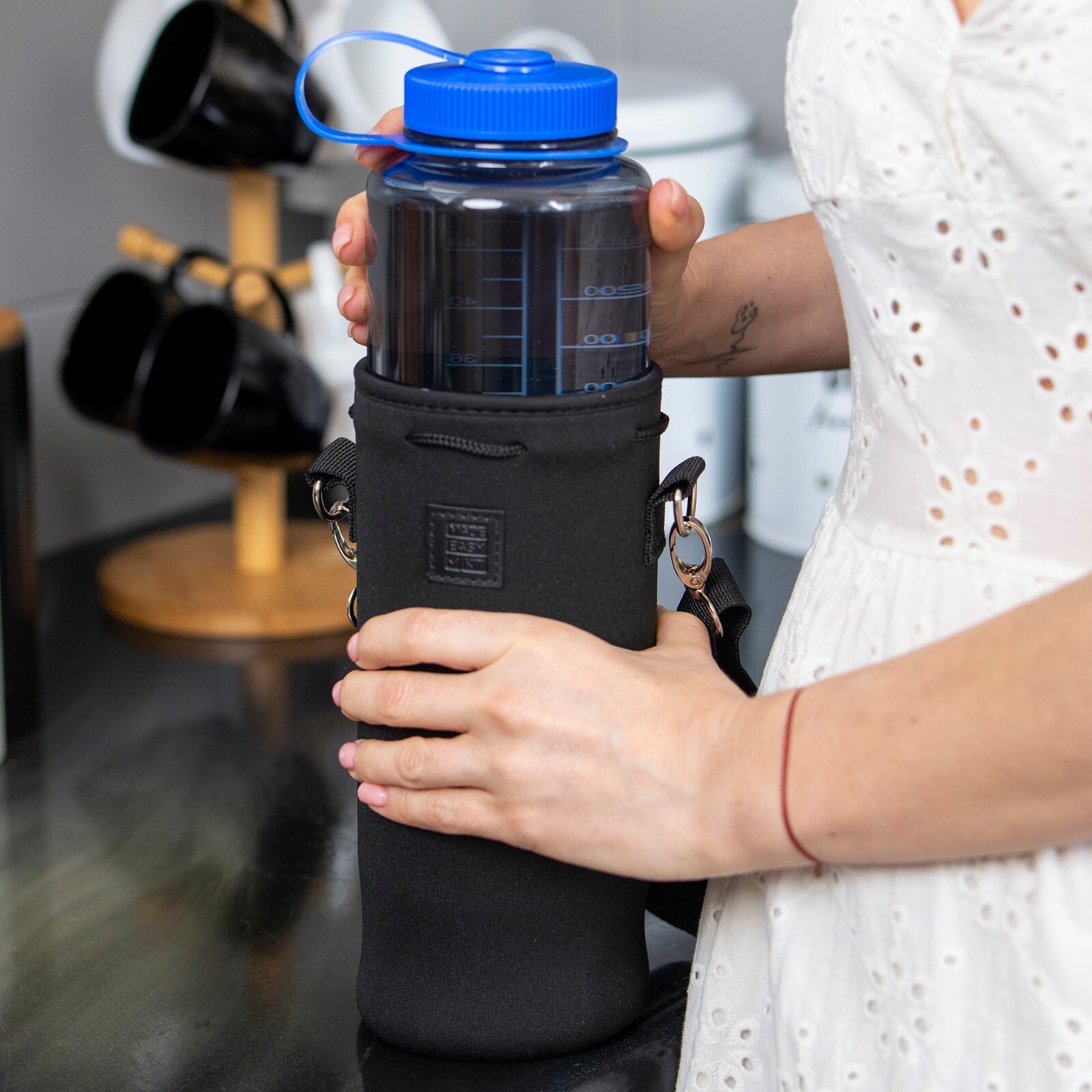 Made Easy Kit Neoprene Water Bottle Carrier Holder w/ Adjustable Shoulder Strap