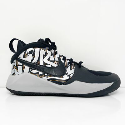 

Nike Boys Team Hustle D 9 CQ3705-001 Черные баскетбольные кроссовки, размер 7 лет, Черный, Team Hustle D 9