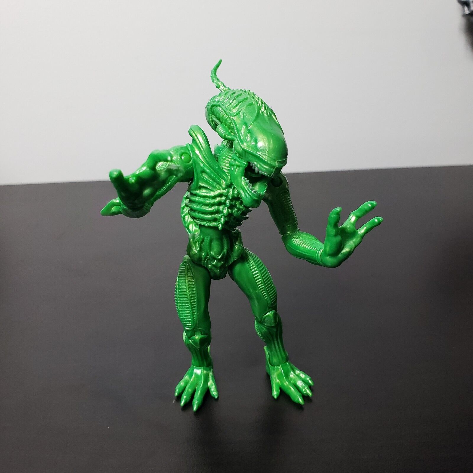 Xenomorph Attack Super-Power Loader Walmart Exclusive Green Xenomorph Attack Super-Power Loader Walmart Exclusive Green