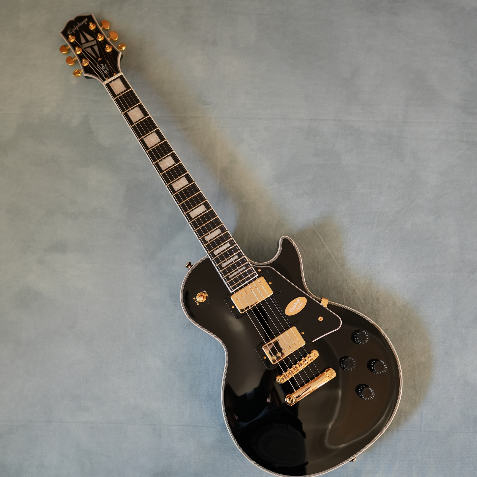 Epiphone Les Paul Custom Ebony Black Electric Guitar Epiphone Les Paul Custom Ebony Black Electric Guitar