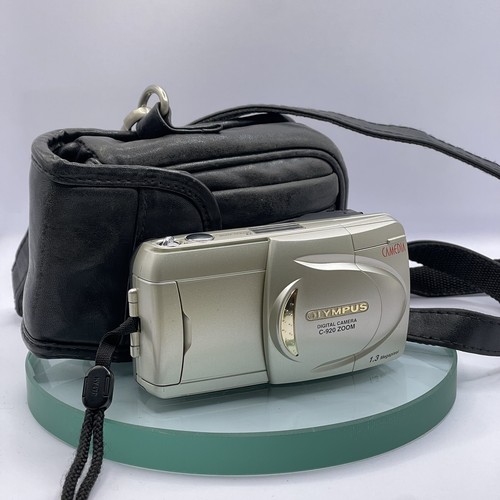 Olympus Camedia C-920 Zoom Camera Fully tested, Cased #724