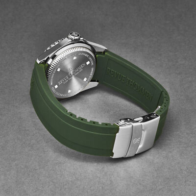 Pre-owned Revue Thommen Men's 'diver' Green Dial Green Rubber Strap Swiss Watch 17571.2329