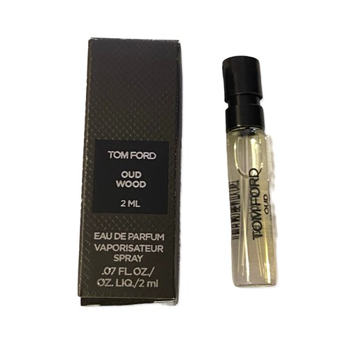 ［新品未使用・未開封］TOM FORD OUD WOOD 30 ML Tom Ford Oud Wood Eau de Parfum EDP Sample Spray .07oz, 2ml