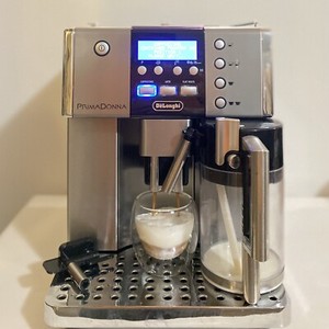 Delonghi Prima Donna ESAM6600 | Coffee Machines | Gumtree ...
