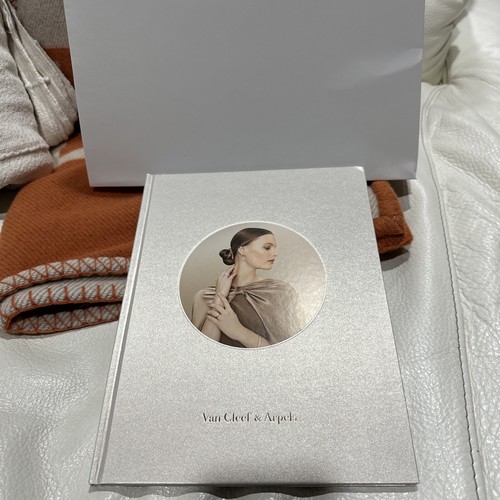100% Auth Van Cleef & Arpels Rare 2024 Jewelry Book Gold