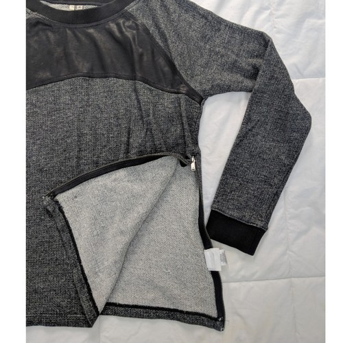 •Calvin Klein• Grey Pullover Sweater