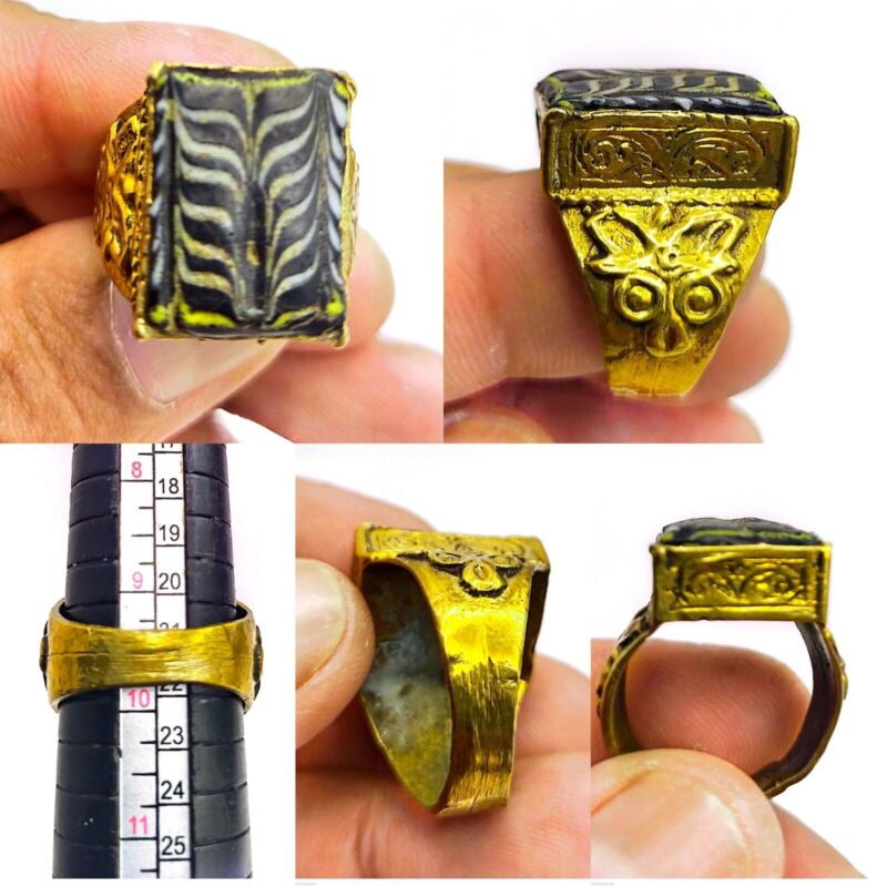 Wonderful ancient Roman glass Gabriel old brass Ring