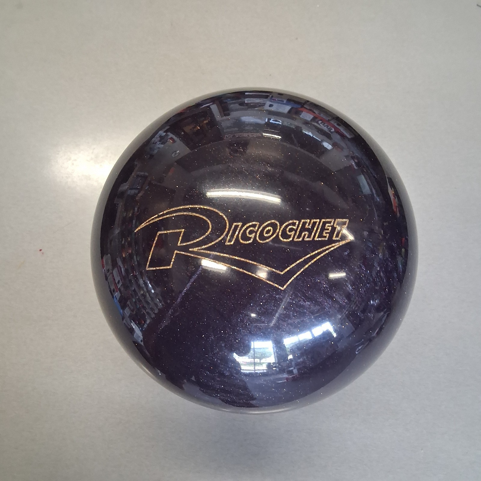 コロンビア300 リコシェパール Columbia 300 Ricochet Pearl – Bowlers Asylum