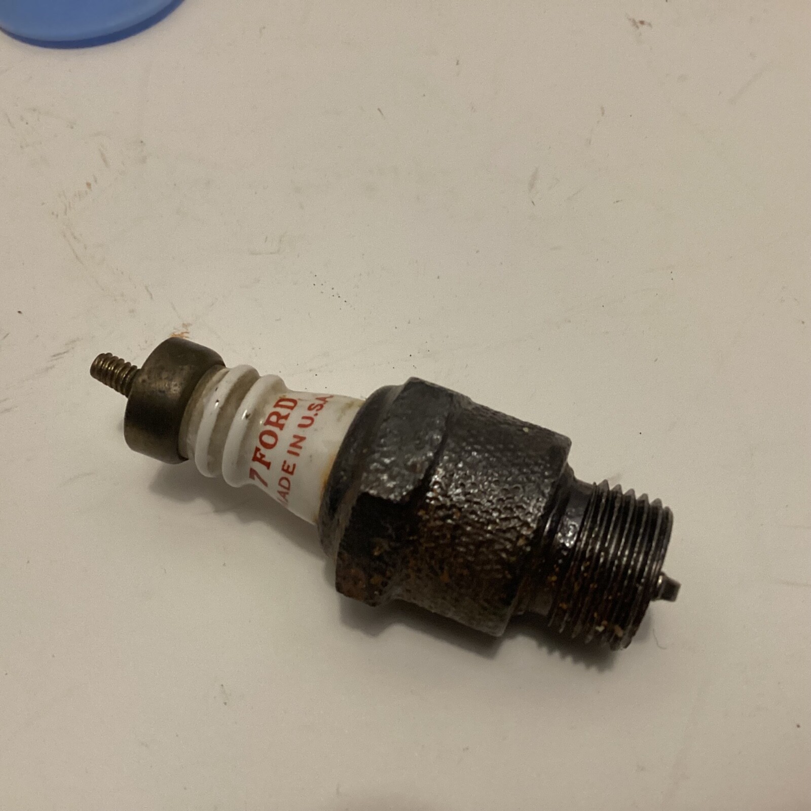 ハラペコあおむしchampion spark plugs vintage s-l400.jpg